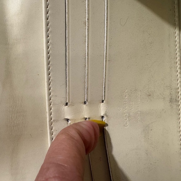 Louis Vuitton Suhali Cream Leather Wallet with Buckle - Picture 10 of 10